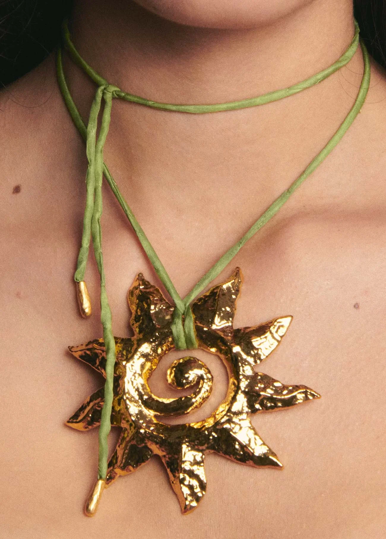 Collar Icaro Verde - Image 2